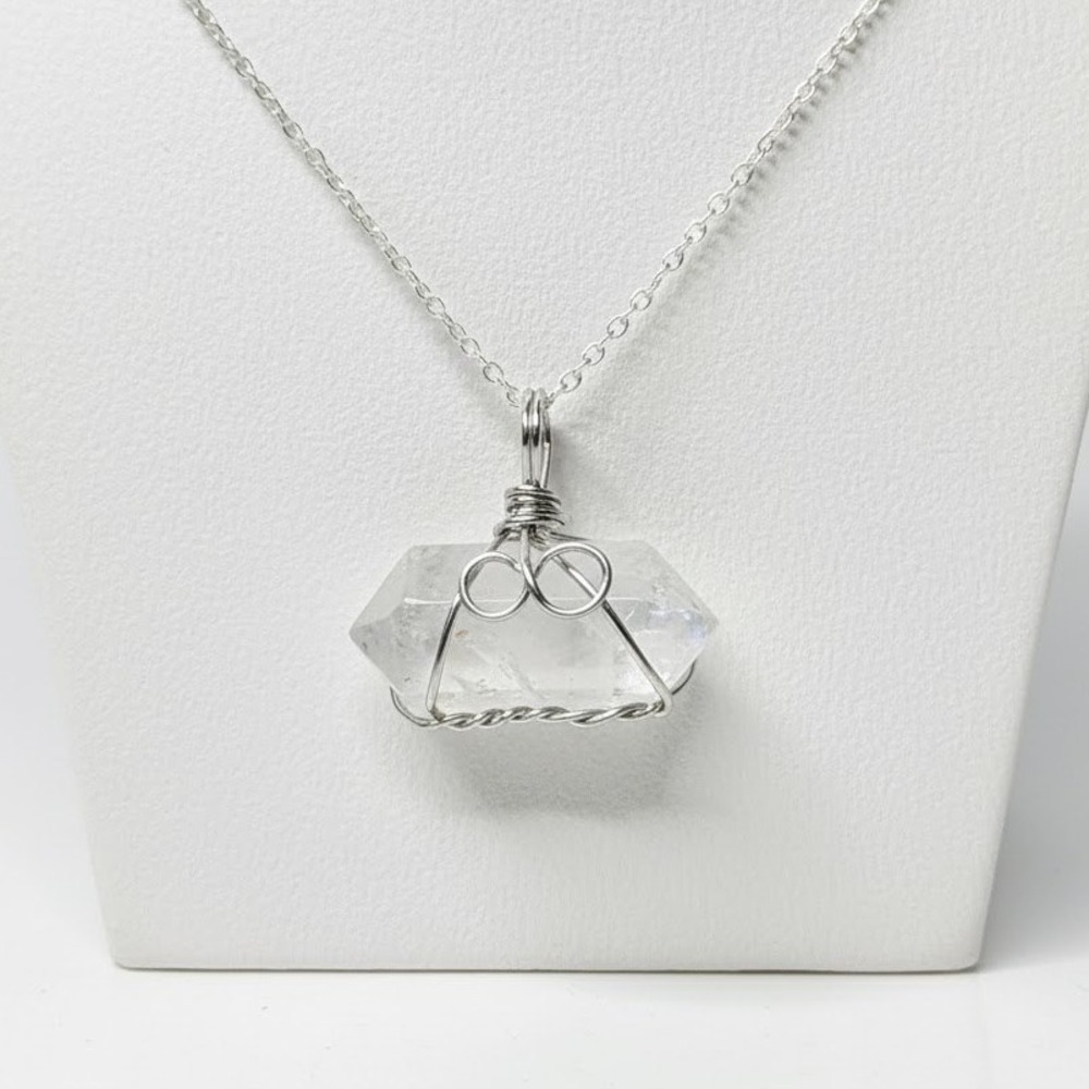 Crystal Quartz Necklace‎ Wire Wrapped Silver Tone Pendant Jewelry Women